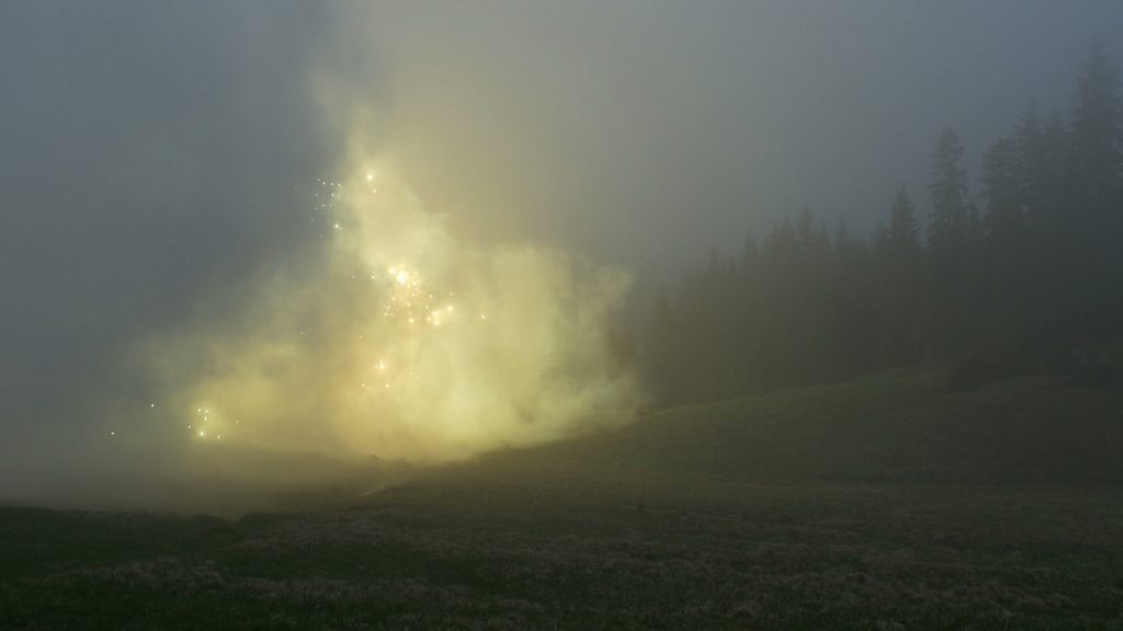 Jakub Vrba i Lukas Marxt, In a beautiful and quiet location/ Na lijepom i mirnom mjestu, dvokanalni 